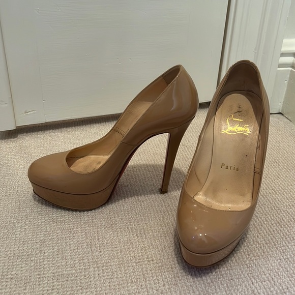 Christian Louboutin Shoes - Christian Louboutin nude patent pumps